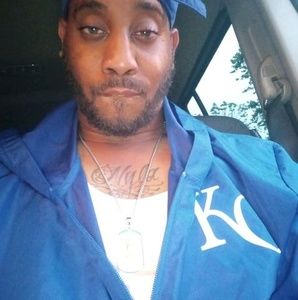 Meet your Posher, Lawrence